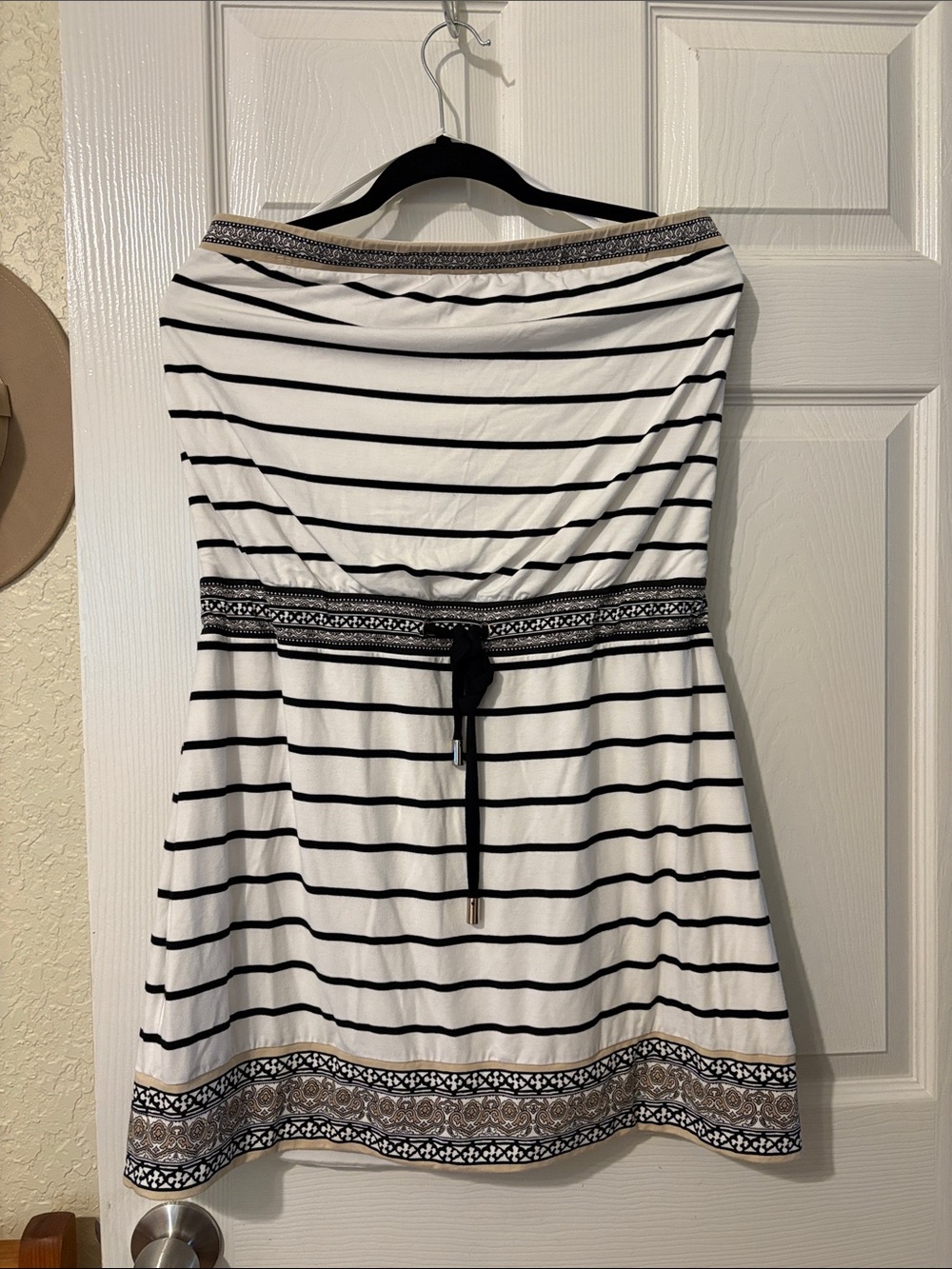 White House Black Market Black and White Strapless Stripe Dress